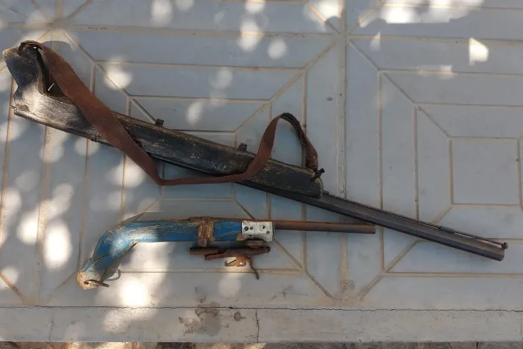 PM prende jovem e apreende armas em assentamento rural de Sebastião Laranjeiras