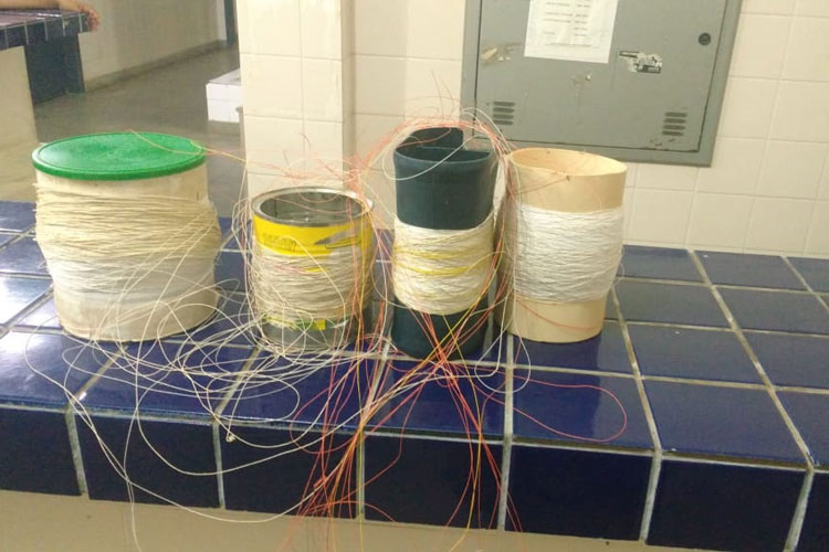 Brumado: PM apreende linhas com cerol e chilena no Bairro Urbis II