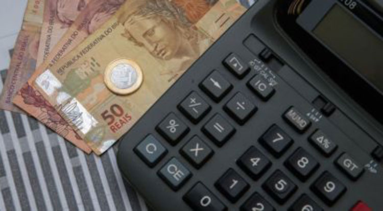 Brasil sentirá impactos econômicos da pandemia até 2050, diz pesquisa