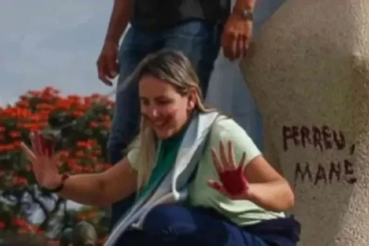 STF condena a 14 anos de prisão baiana que pichou 'perdeu, mané' em estátua