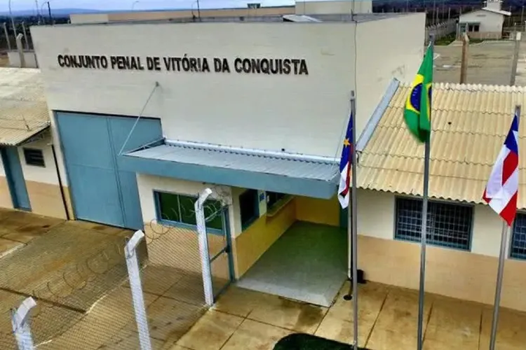 TJ-BA nega restrição de transferências para presídio superlotado em Vitória da Conquista