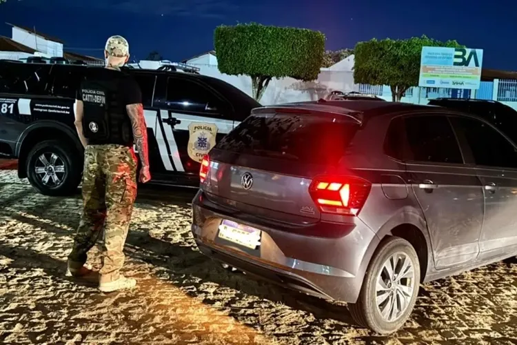 Veículos roubados em São Paulo e na Paraíba são recuperados em Poções
