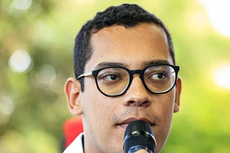 Estudante de Candiba é reconhecido como Jovem Transformador Ashoka Global 2025