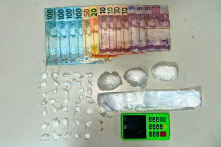 Rondesp estoura ponto de tráfico e prende suspeitos em Bom Jesus da Lapa