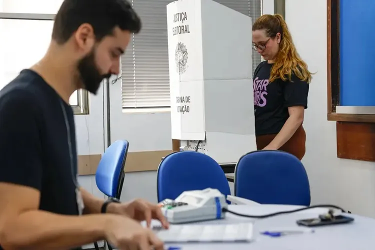 Eleições 2026: Eleitor que faltou ao primeiro turno pode votar no segundo