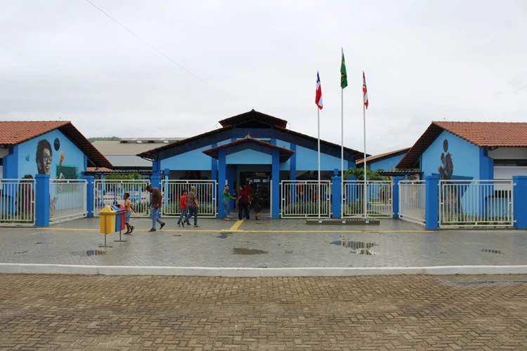 Governador Jerônimo Rodrigues entrega obras estruturantes em Ituaçu