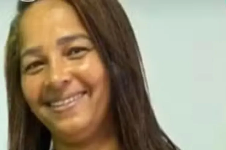 Mulher morre após colidir motocicleta com vaca em São Felipe