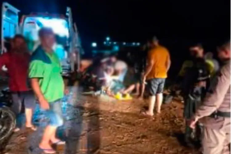 Motociclista de 37 anos fica ferido após colisão com carro que fugiu em Guanambi