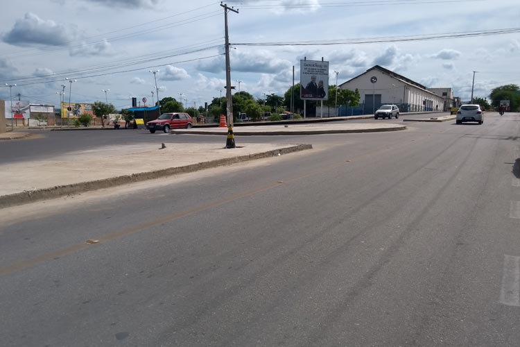 Brumado: Motorista embriagado é detido ao passar direto em rotatória na Avenida Centenário