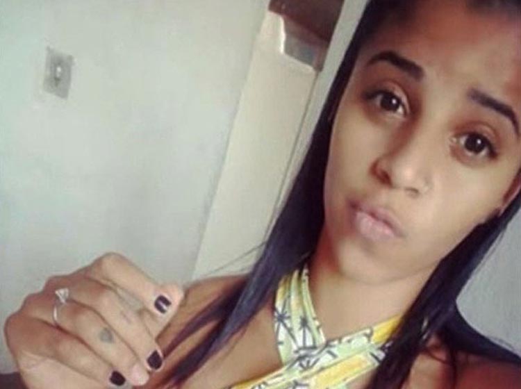 Jovem de 24 anos morre após ser baleada em praça no norte do estado