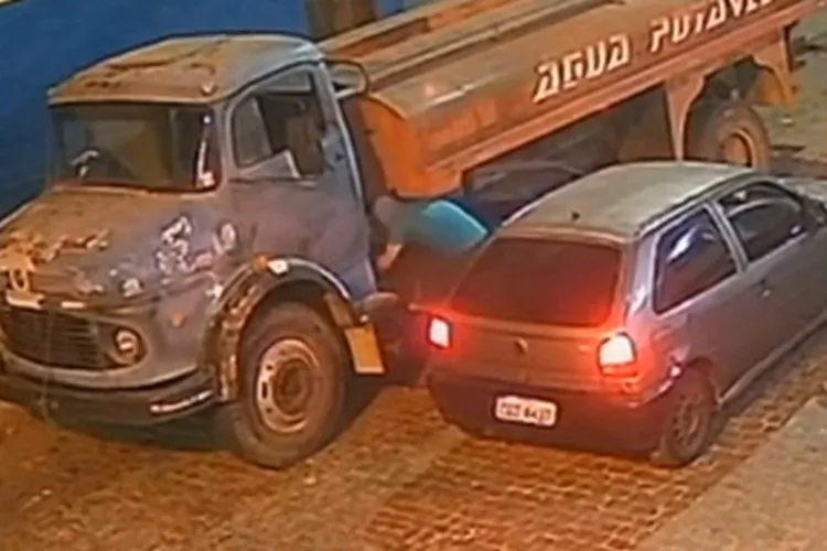 VÍDEO: Homem alegou desemprego para furtar bateria de carro em Brumado