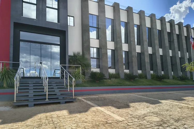 Mineradora retoma extração de quartzito reaquecendo a economia em Paramirim