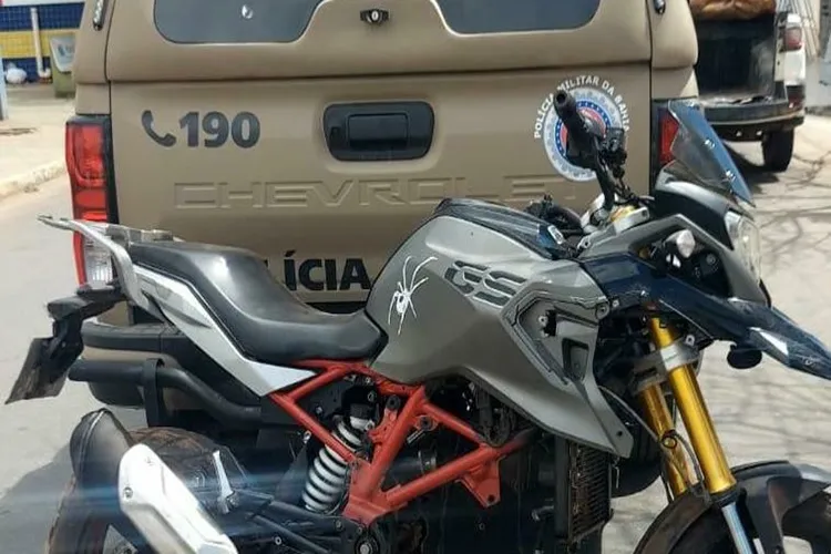 Operação Harpia: 24º BPM recupera motocicleta BMW adulterada em Ituaçu