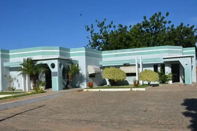 Município de Sebastião Laranjeiras é condenado a adequar carga horária de dentistas