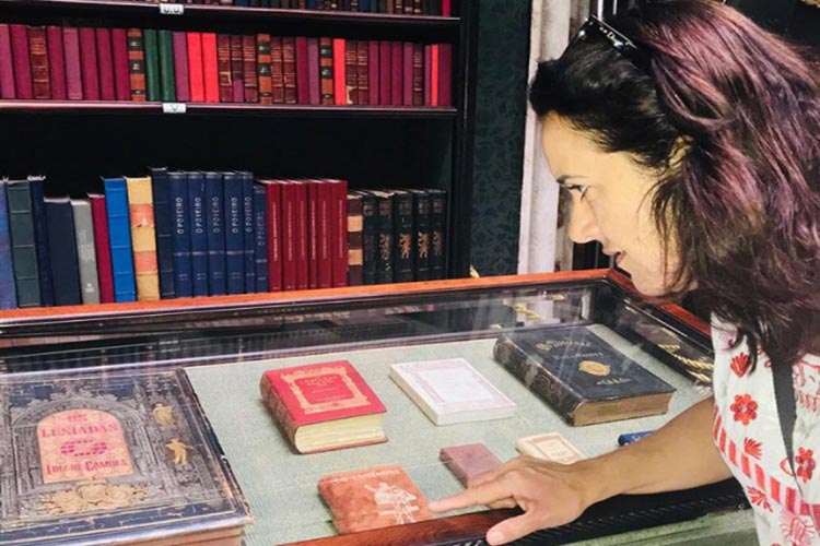 Professora de Caculé leva a cultura baiana em forma de texto para o exterior