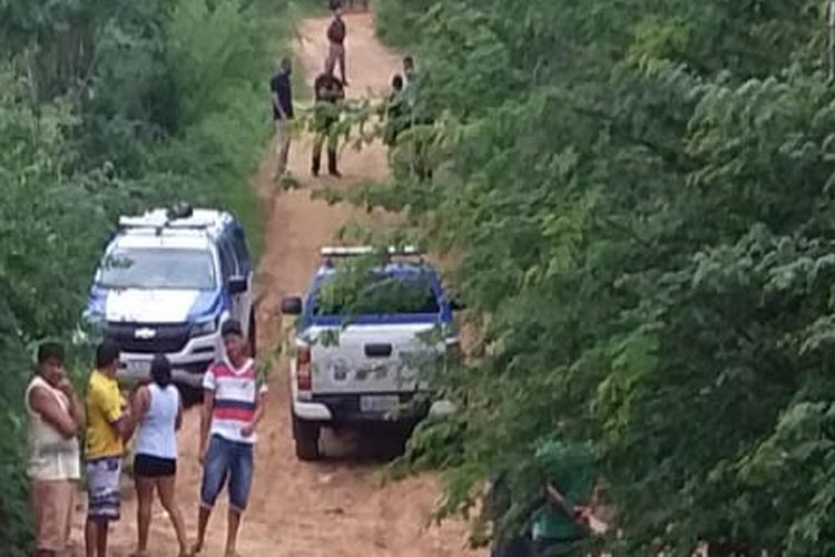 Aracatu: Duas Mulheres são encontradas mortas em estrada vicinal