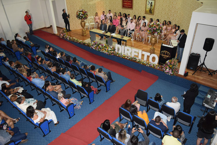 Uneb celebra formação da primeira turma de Direito em Brumado