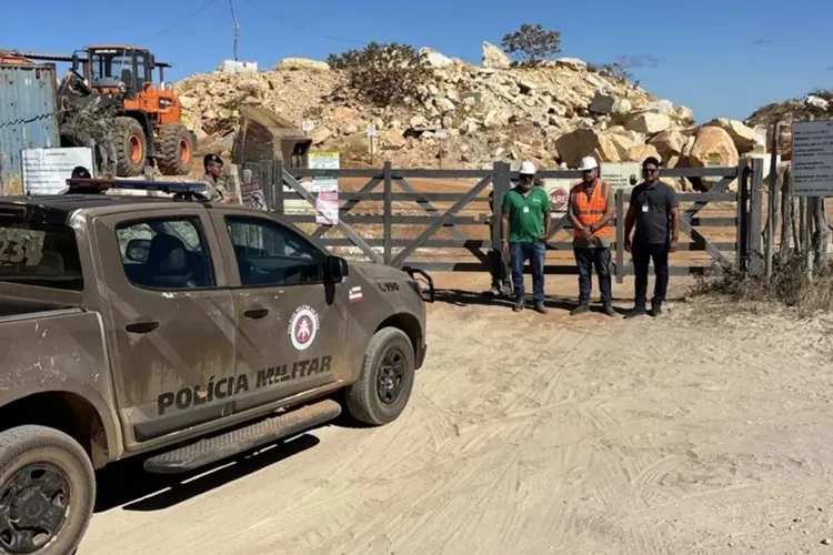 Mineração clandestina é interditada e máquinas são apreendidas em Boquira