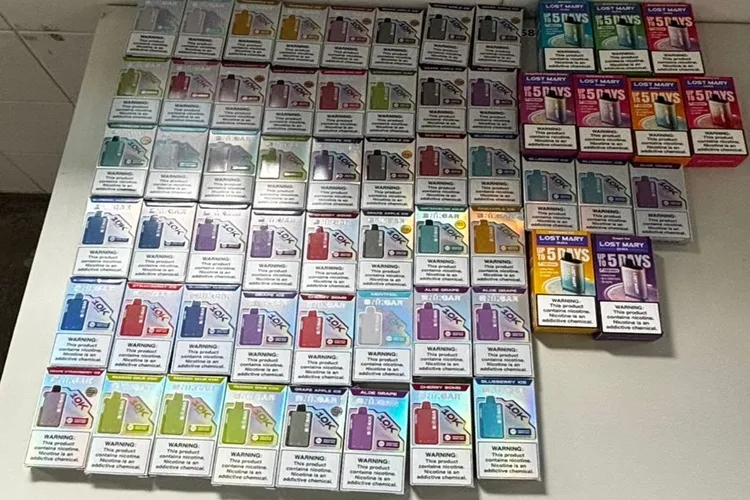 CIPRv apreende carga de cigarros eletrônicos em ônibus de turismo em Guanambi