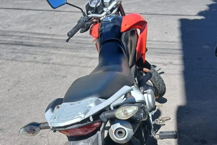 Caetité: PM recupera moto roubada estacionada nas proximidades do Banco do Brasil