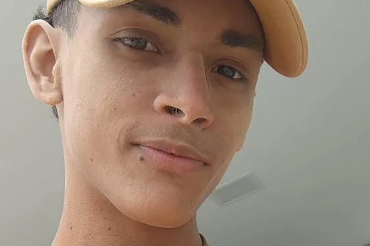 Após oito dias internado, adolescente de 16 anos não resiste a colisão em Guanambi