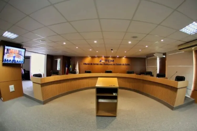 Ibiassucê: TCM retira multa imputada em ex-prefeito já falecido