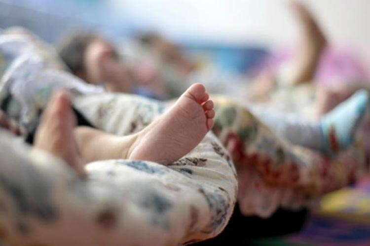 Gêmeos nascem na Índia e são chamados de Corona e Covid