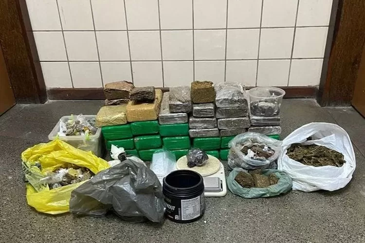 30 kg de drogas são localizados pela Cipe Central em Jequié