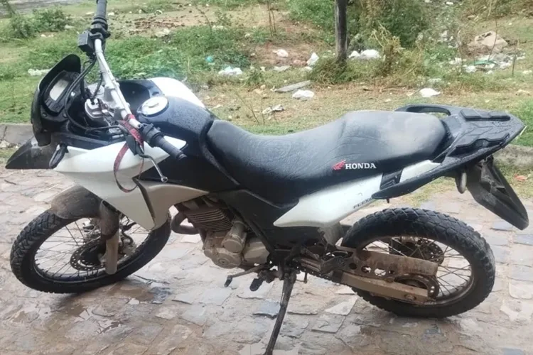 38ª CIPM recupera motocicleta furtada durante ação em Bom Jesus da Lapa
