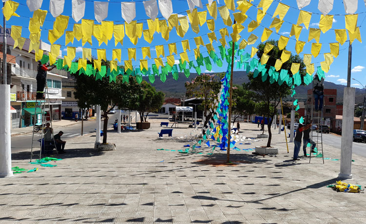 Brumado: Comissão debate ajustes finais para o São Pedro do Olhos D'água