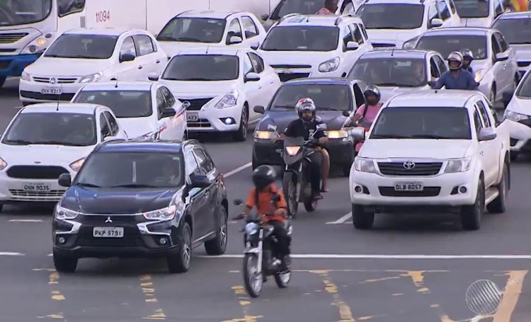 IPVA: Donos de veículos com placas de finais 7 e 8 têm 5% de desconto