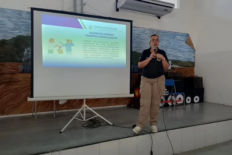 Brumado: 24º BPM promove ciclo de palestras e prática esportiva em escola municipal