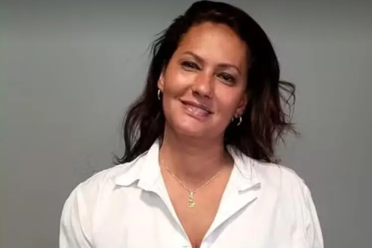 Após ser denunciada, professora ganha mais com conteúdo sensual do que em sala de aula