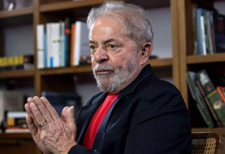 PT vê risco de ?rebeldia popular? se Lula ficar de fora em 2018