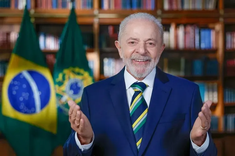 No 1º turno, Lula empataria com Bolsonaro e venceria Tarcísio, diz pesquisa