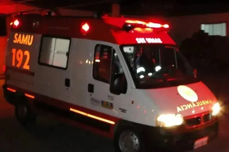 Jovem é baleado na cabeça e está entubado no Hospital Municipal de Brumado