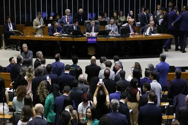 Davi Alcolumbre marca votação da PEC pelo fim da 6x1 para quarta-feira (14)