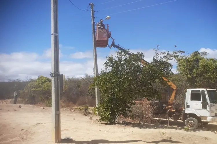 Caetité: Morador agradece prefeitura por atender apelo por iluminação no meio rural