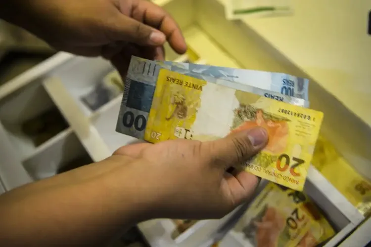 Governo propõe salário mínimo de R$ 1.630 em 2026