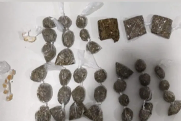 80ª CIPM apreende drogas com mulher em Ribeirão do Largo