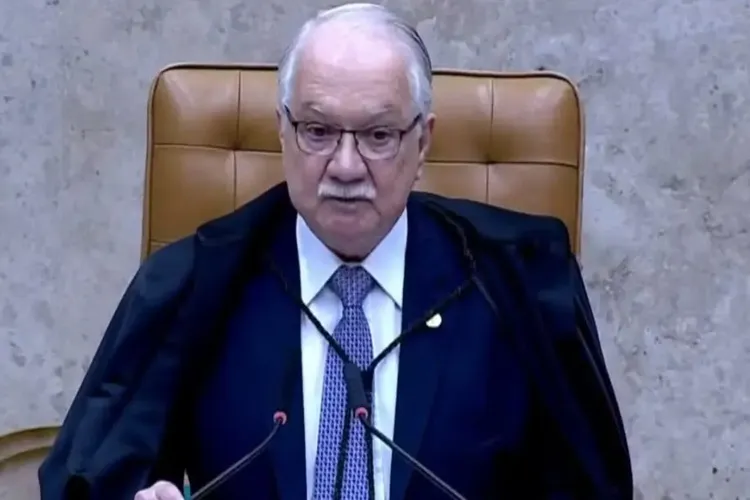 Edson Fachin retira de pauta julgamento sobre atuação de André Mendonça no STF