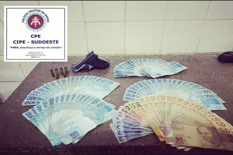 Homem é preso com arma de fogo e R$ 8,5 mil na zona rural de Aracatu