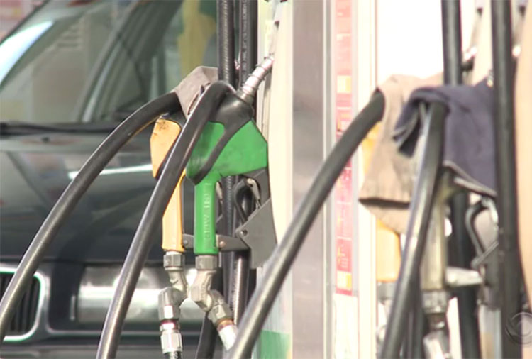 Posto deve exibir preço do diesel de antes e após greve dos caminhoneiros