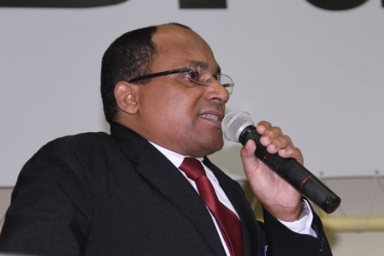 Brumado: Aprovado em Medicina, estudante consegue na justiça declaração de conclusão do ensino médio