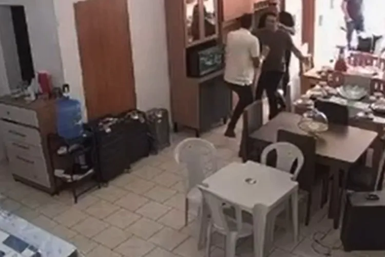 VÍDEO: Vereador é agredido por prefeito e denuncia ameaças na delegacia em Correntina