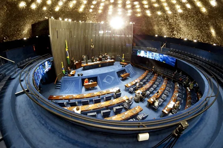 Davi Alcolumbre coloca PEC da escala 6x1 na pauta do Senado de 6 de outubro