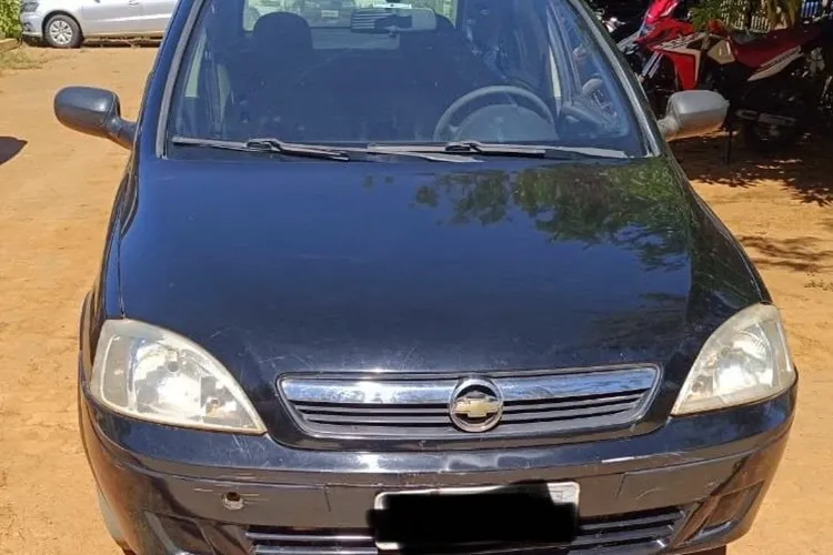 94ª CIPM recupera carro roubado na saída para o distrito de Maniaçu em Caetité