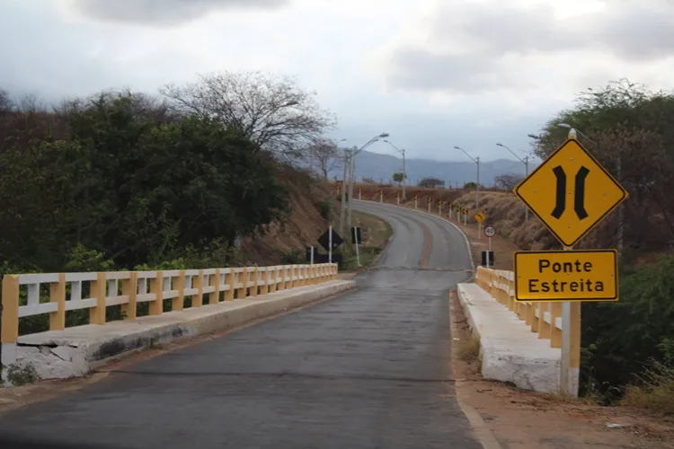 Prefeito vai a Salvador buscar recursos para duplicação de ponte em Dom Basílio