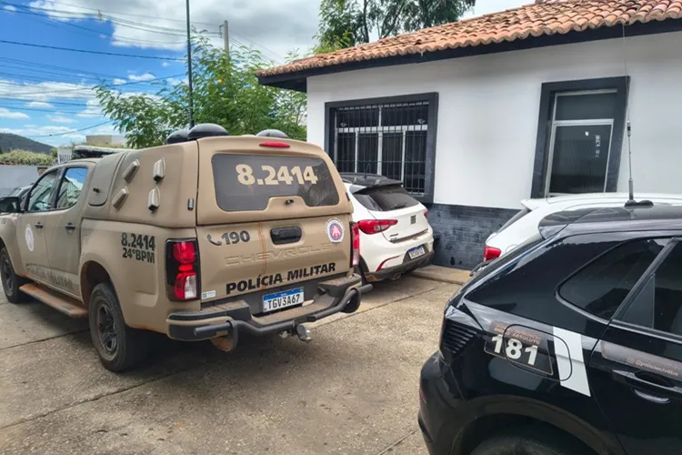 Jovem de 23 anos é preso em Brumado após ameaçar a mãe e descumprir medida protetiva