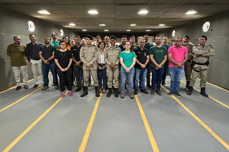 Guanambi: Curso de instrução de tiro mira criação de Conselho Regional de Segurança